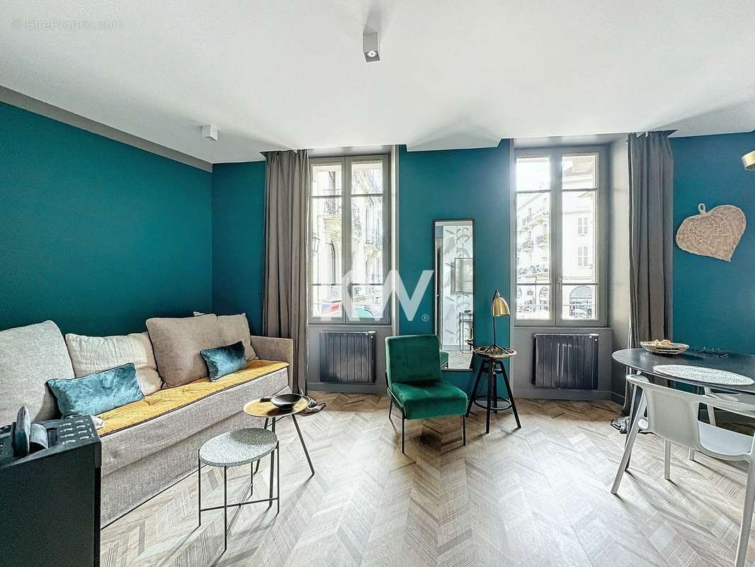 Appartement à AIX-LES-BAINS