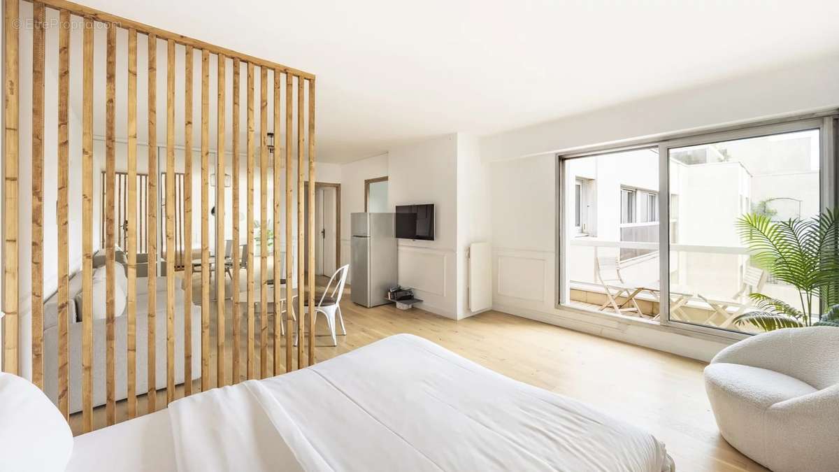 Appartement à NEUILLY-SUR-SEINE