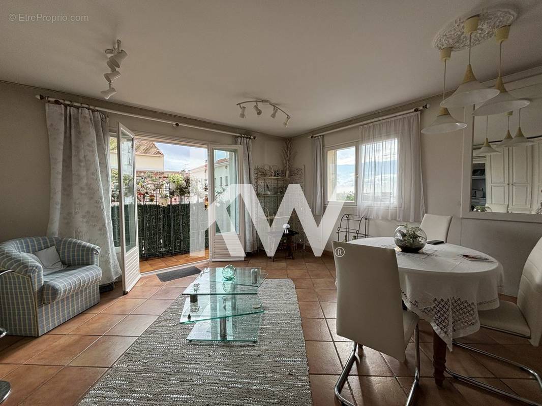 Appartement à FREJUS