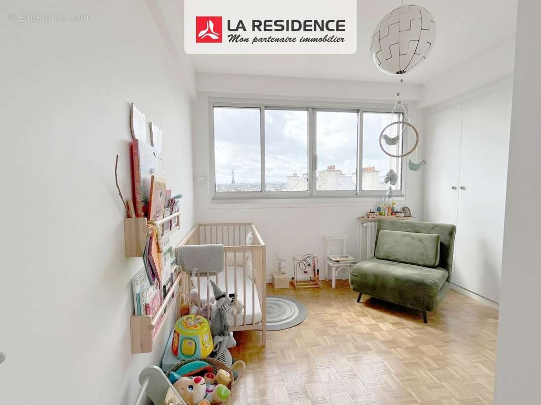 Appartement à PARIS-17E