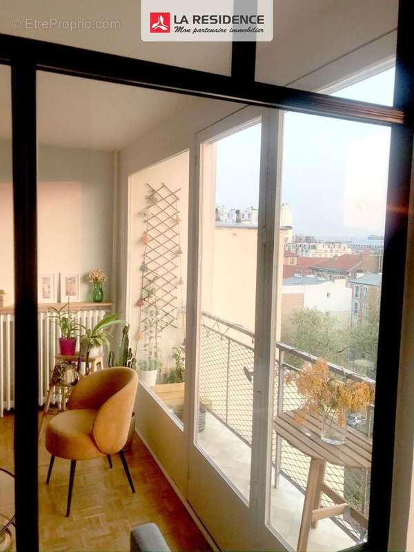 Appartement à PARIS-17E