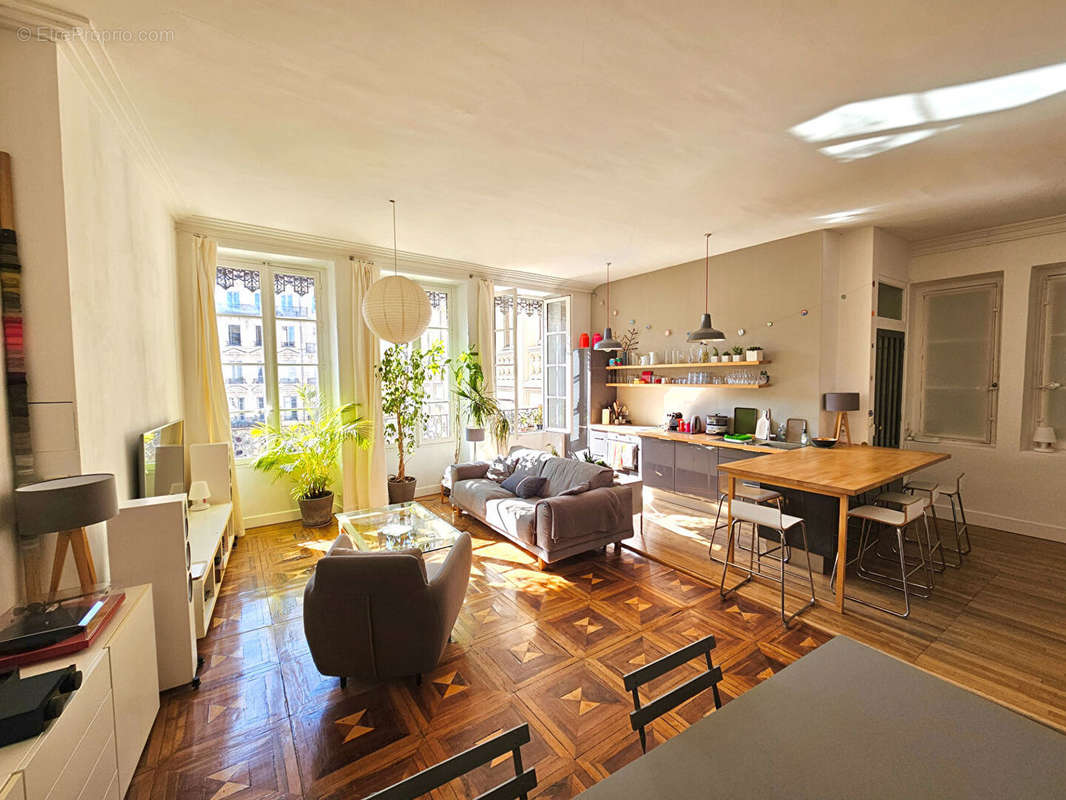 Appartement à LYON-1E