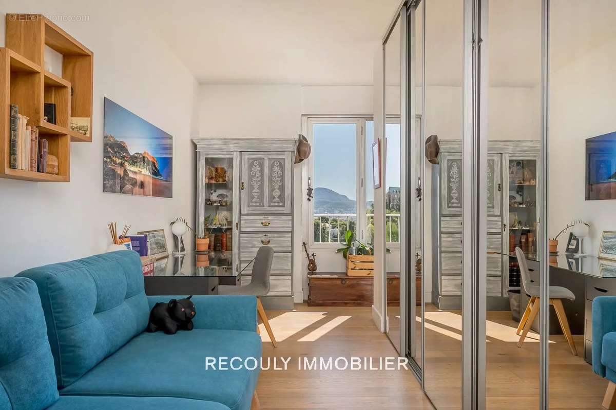 Appartement à MARSEILLE-7E