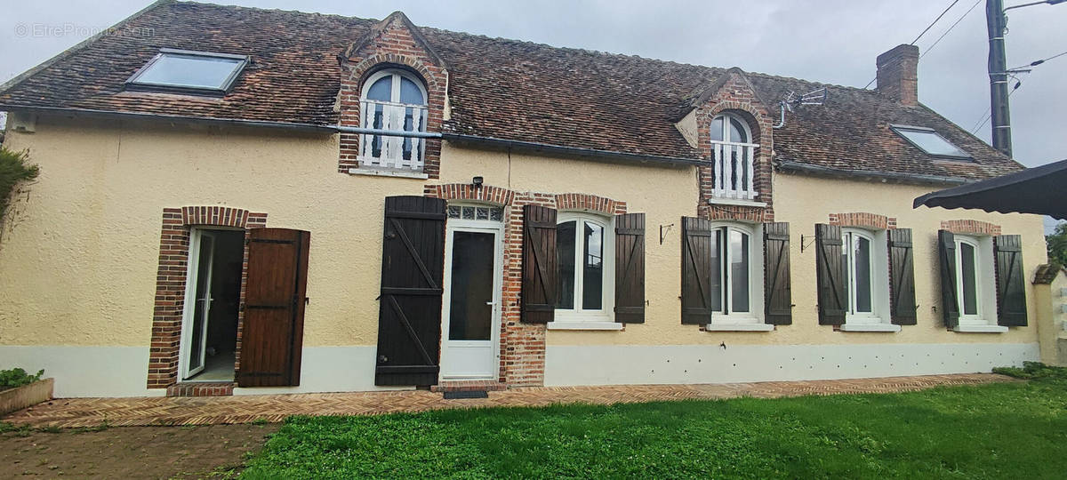 Maison à MOUSSEAUX-LES-BRAY