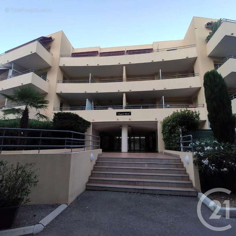 Appartement à VILLENEUVE-LOUBET