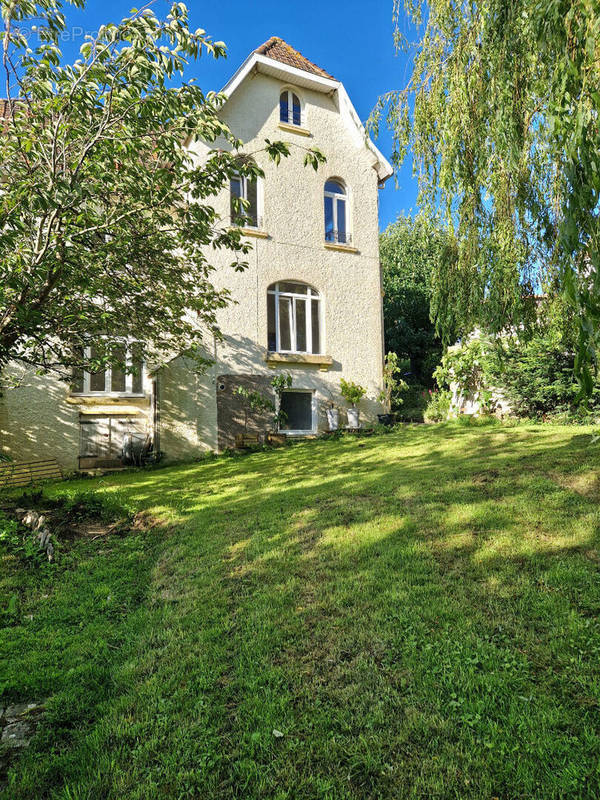 Maison à SAINT-LEONARD