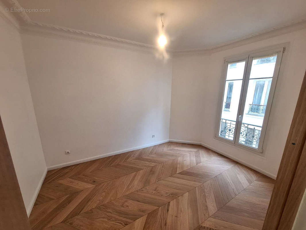 Appartement à PARIS-20E