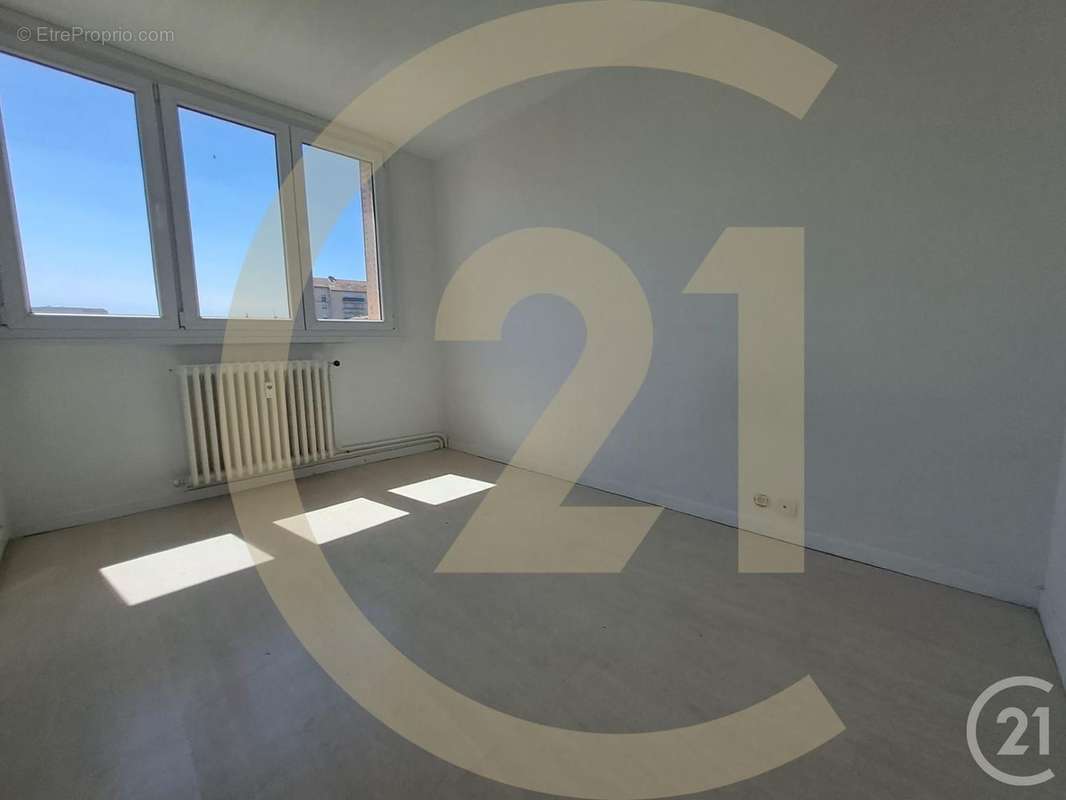 Appartement à LYON-8E