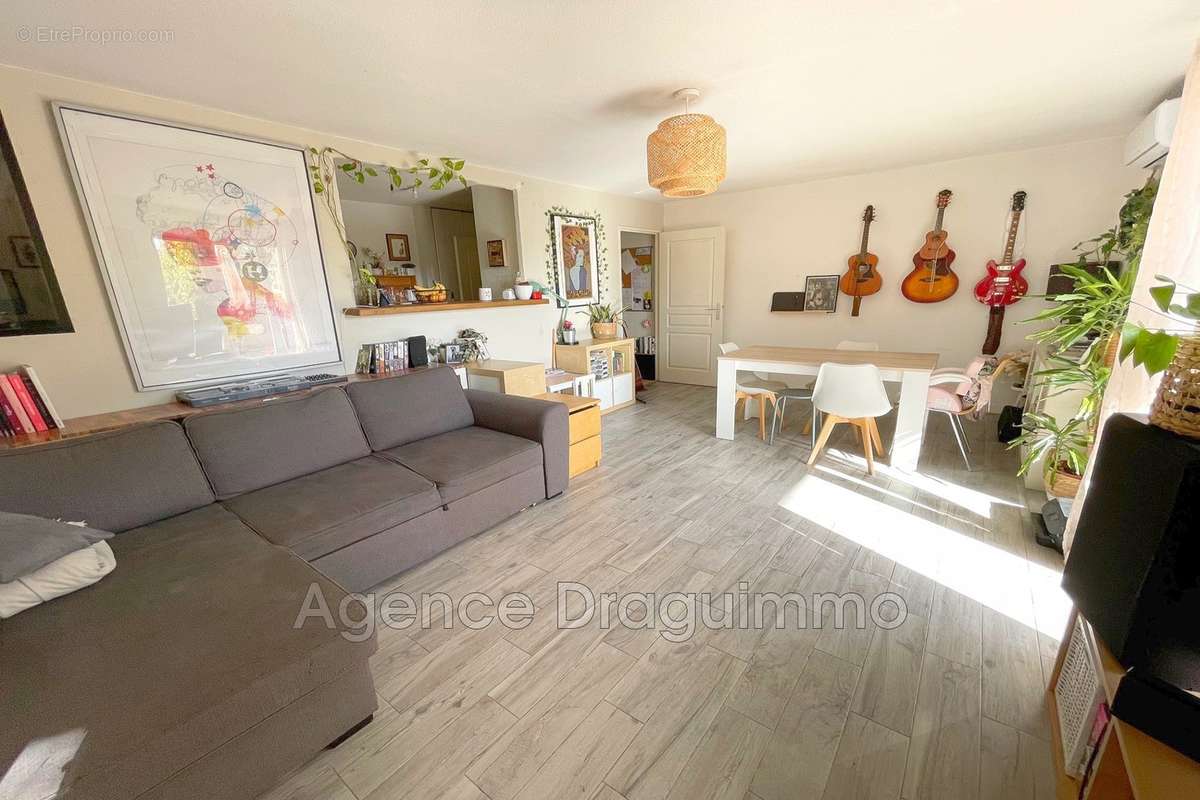 Appartement à DRAGUIGNAN