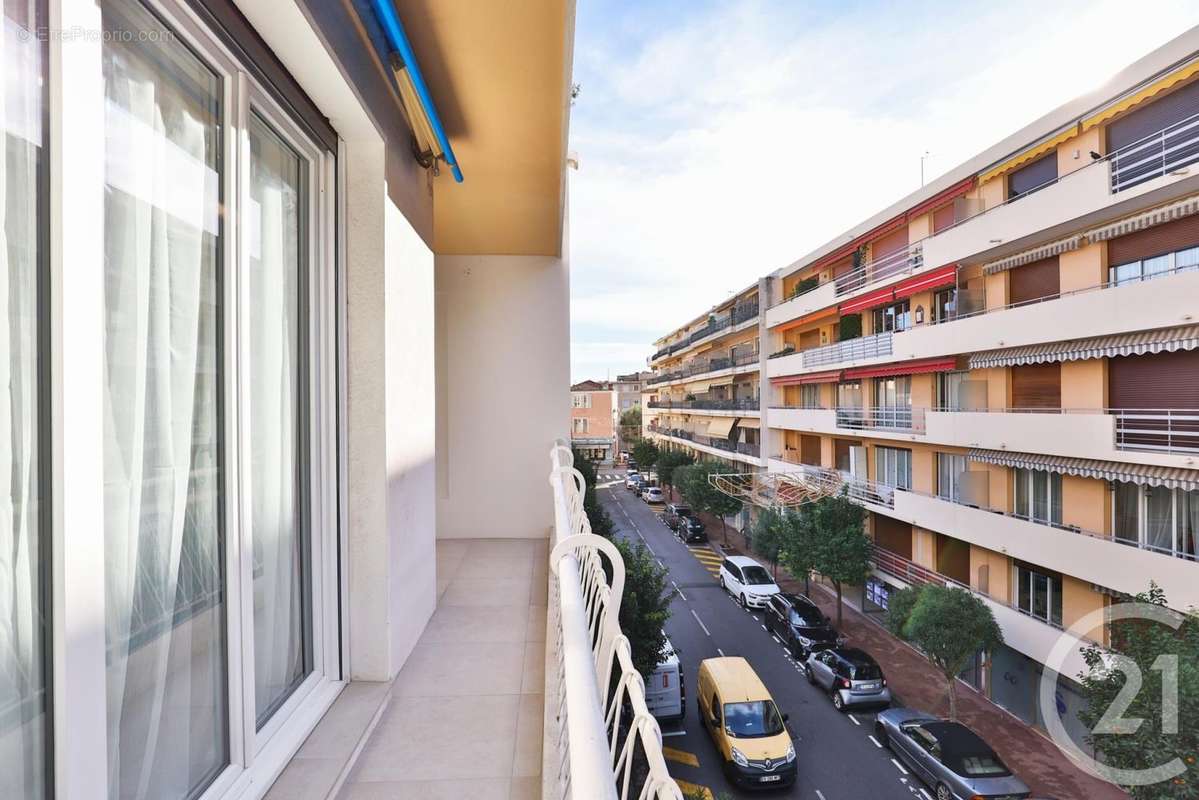 Appartement à BEAULIEU-SUR-MER