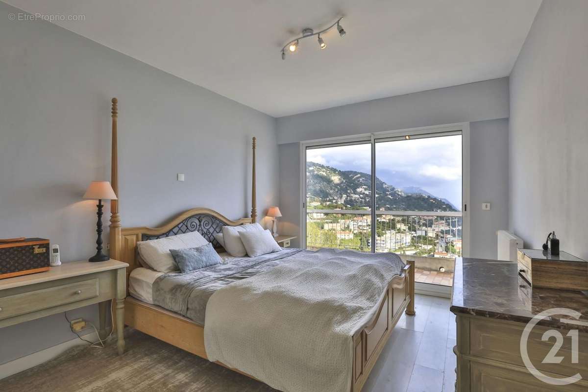 Appartement à VILLEFRANCHE-SUR-MER