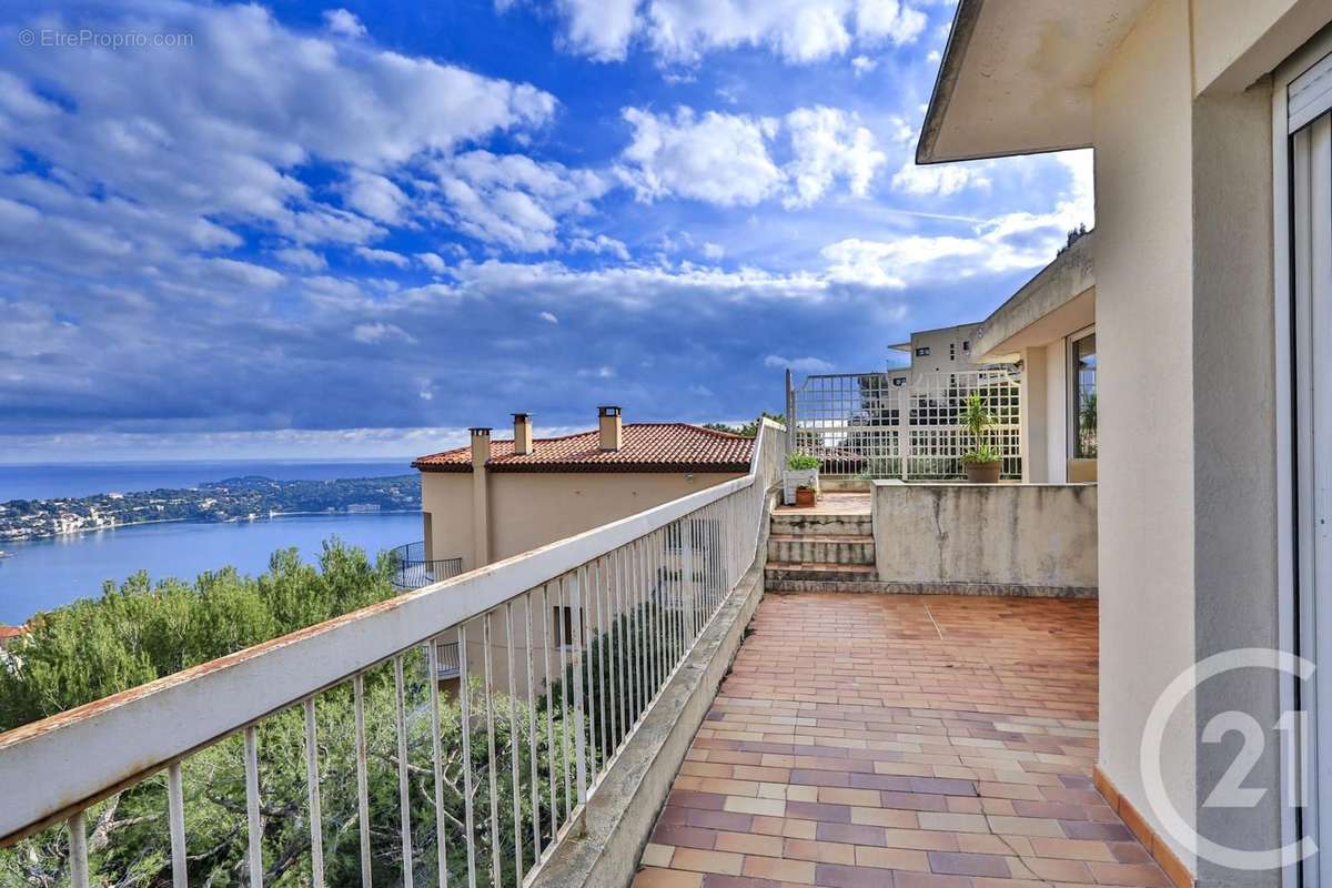 Appartement à VILLEFRANCHE-SUR-MER