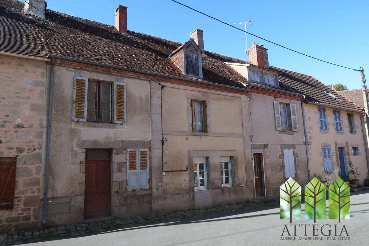 Maison à CHATELUS-MALVALEIX