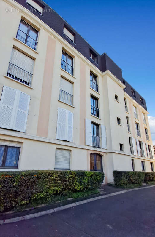 Appartement à RUEIL-MALMAISON