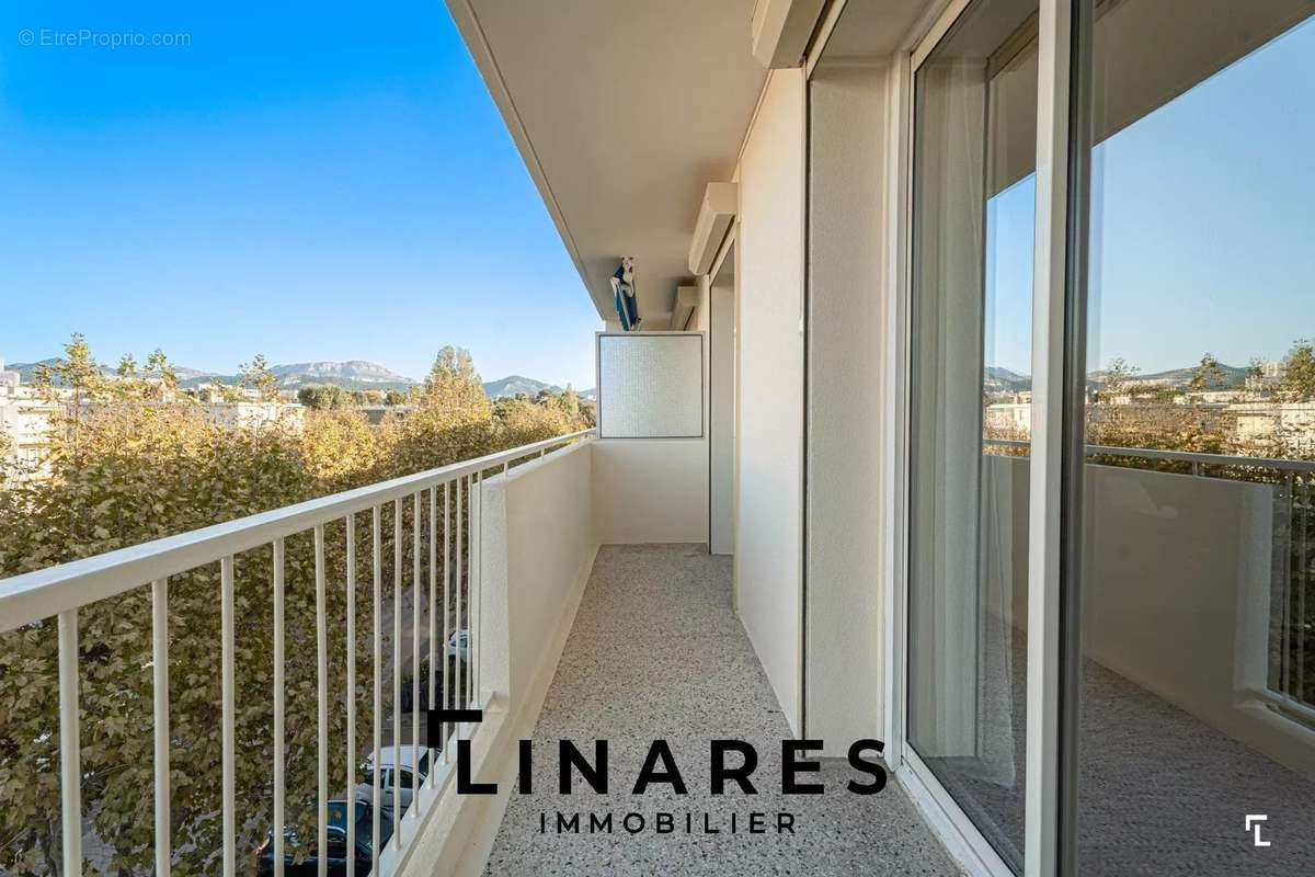 Appartement à MARSEILLE-8E