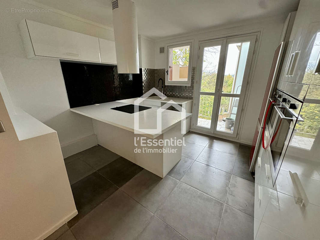 Appartement à MAISONS-LAFFITTE