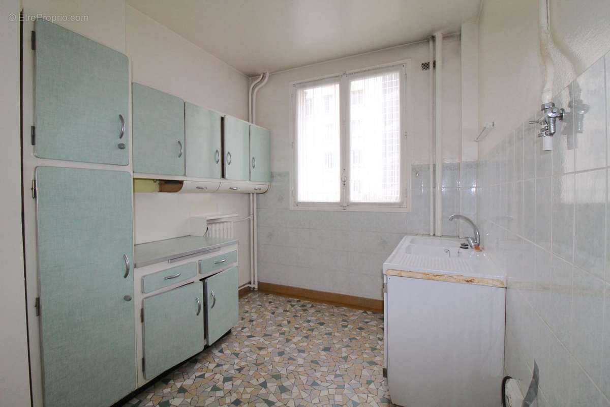 Appartement à PARIS-12E