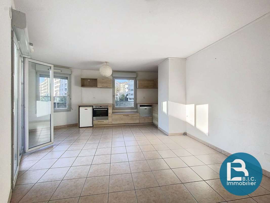 Appartement à LYON-7E