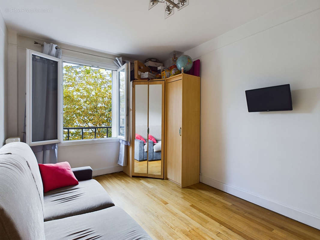 Appartement à PARIS-20E