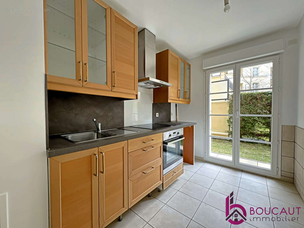 Appartement à LE PLESSIS-ROBINSON