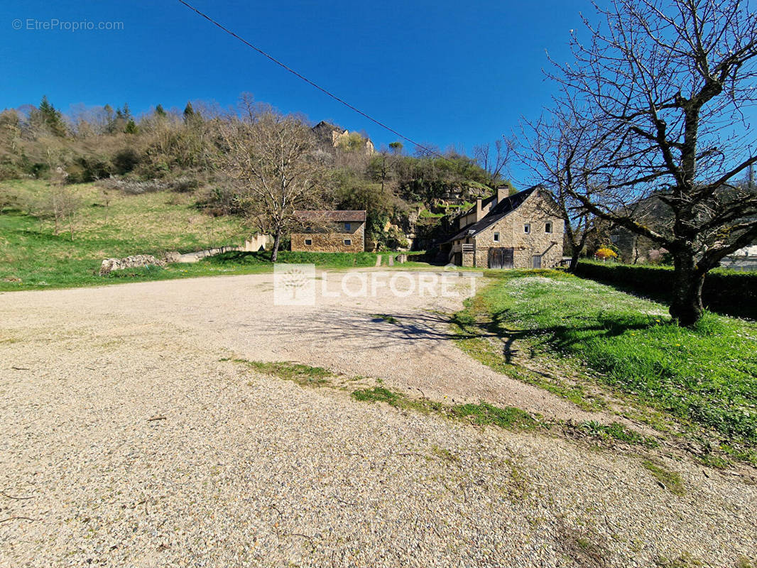 Maison à SALLES-LA-SOURCE