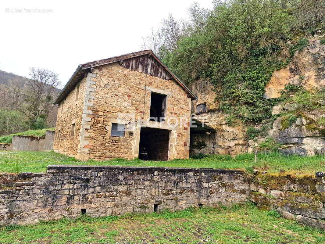 Maison à SALLES-LA-SOURCE