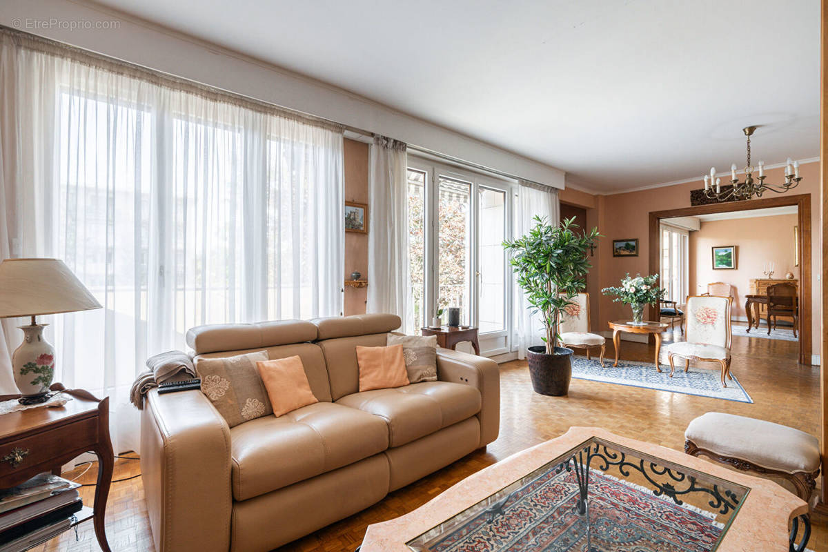 Appartement à RUEIL-MALMAISON