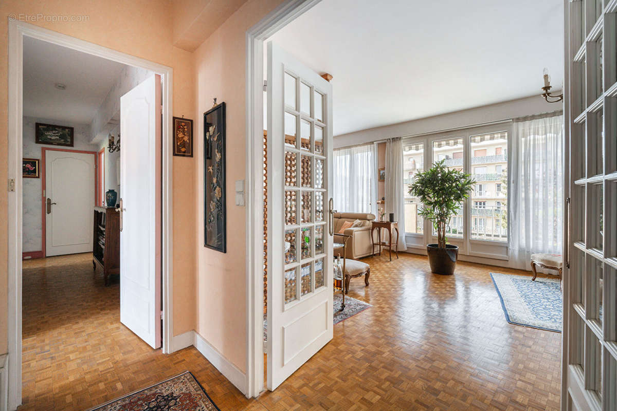 Appartement à RUEIL-MALMAISON