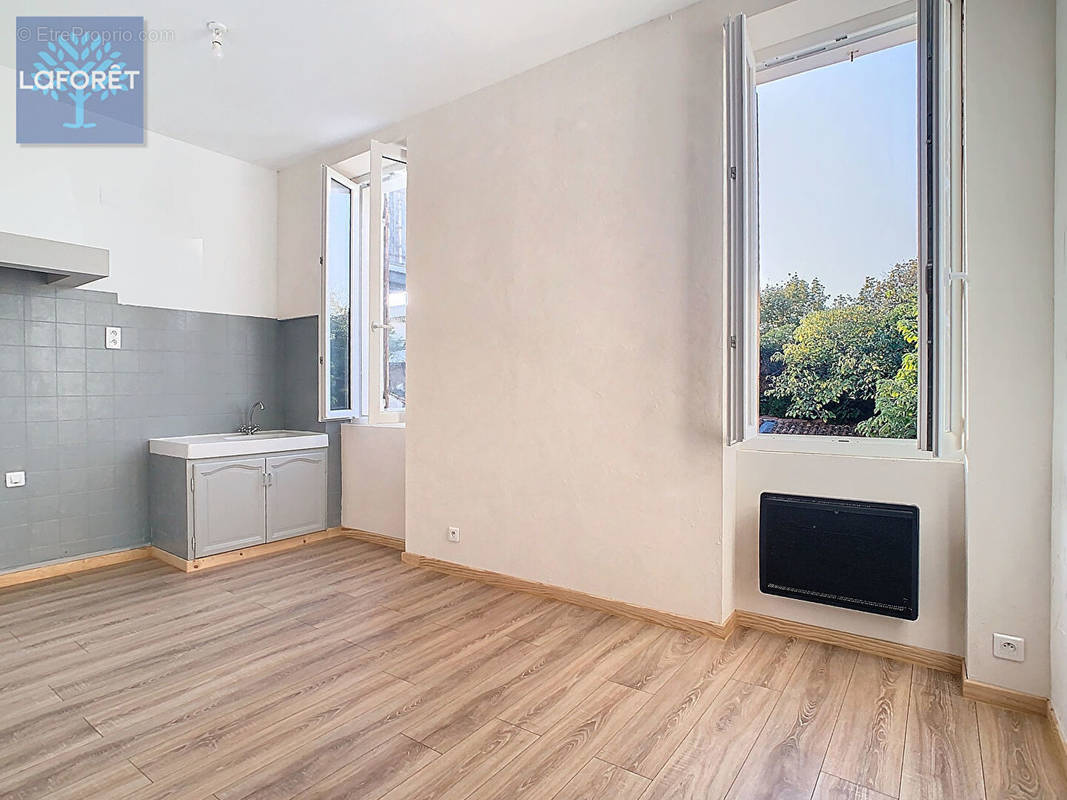 Appartement à MARSEILLE-12E