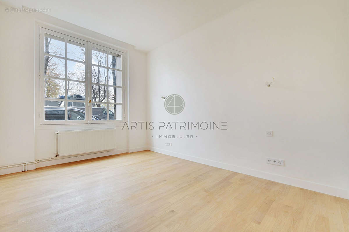 Appartement à PARIS-7E