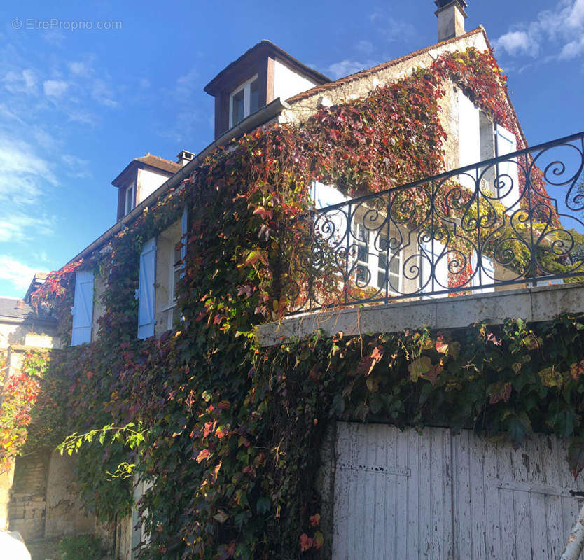 Maison à VIENNE-EN-ARTHIES