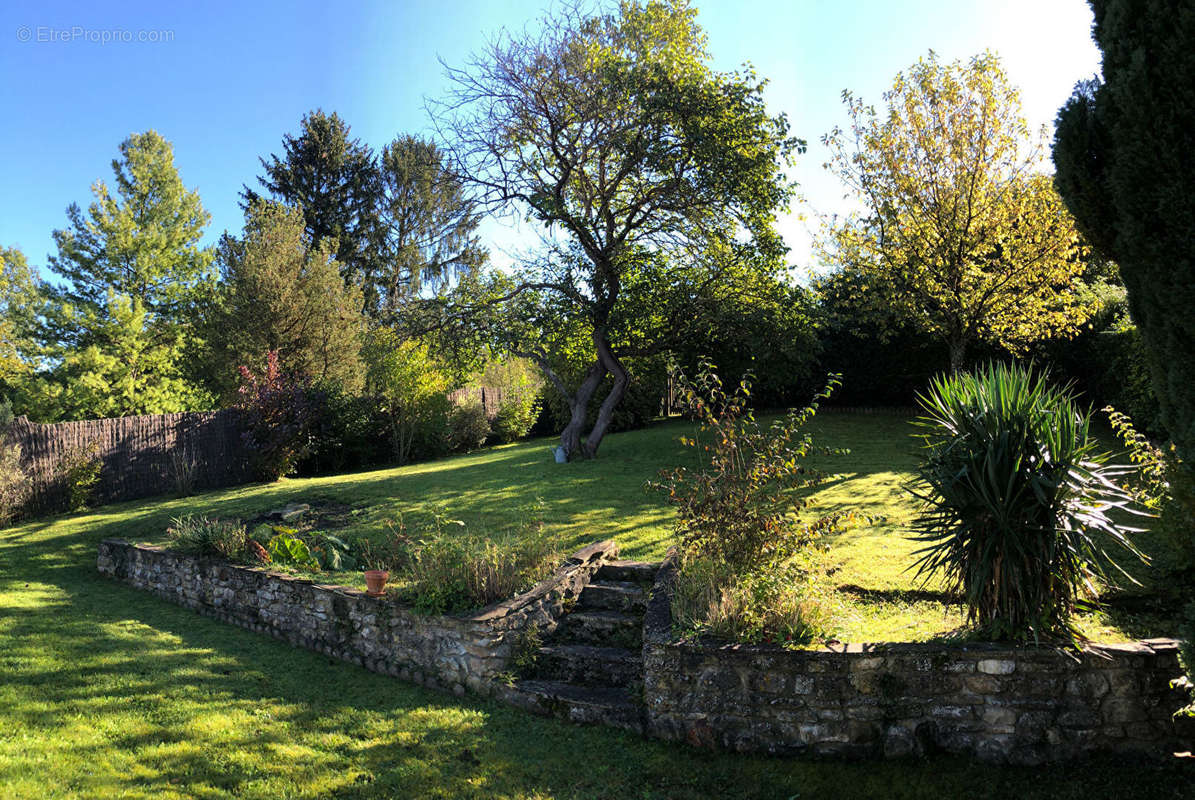 Maison à VIENNE-EN-ARTHIES