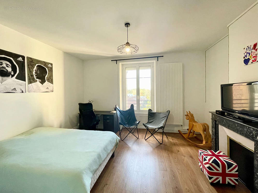 Appartement à CHARLEVILLE-MEZIERES