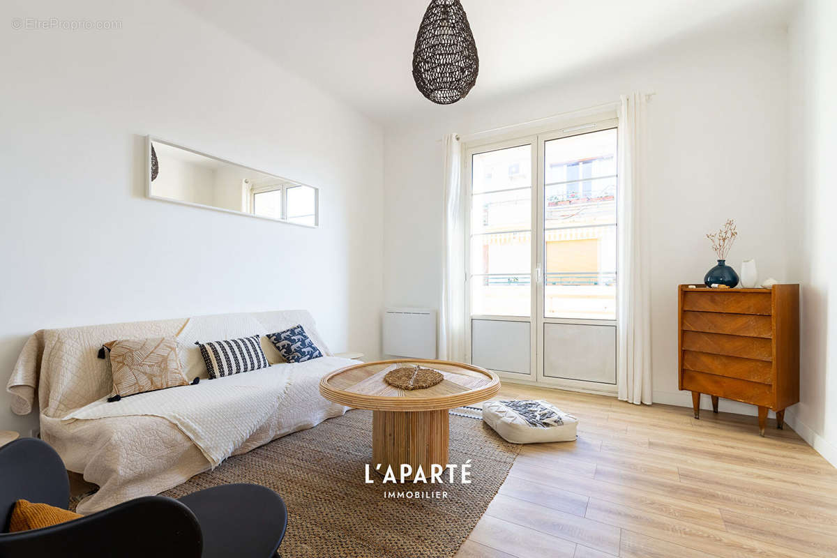 Appartement à MARSEILLE-6E