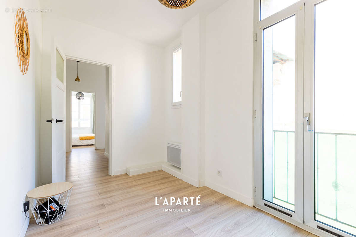 Appartement à MARSEILLE-6E