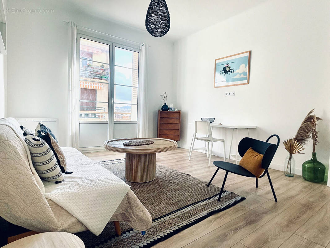 Appartement à MARSEILLE-6E