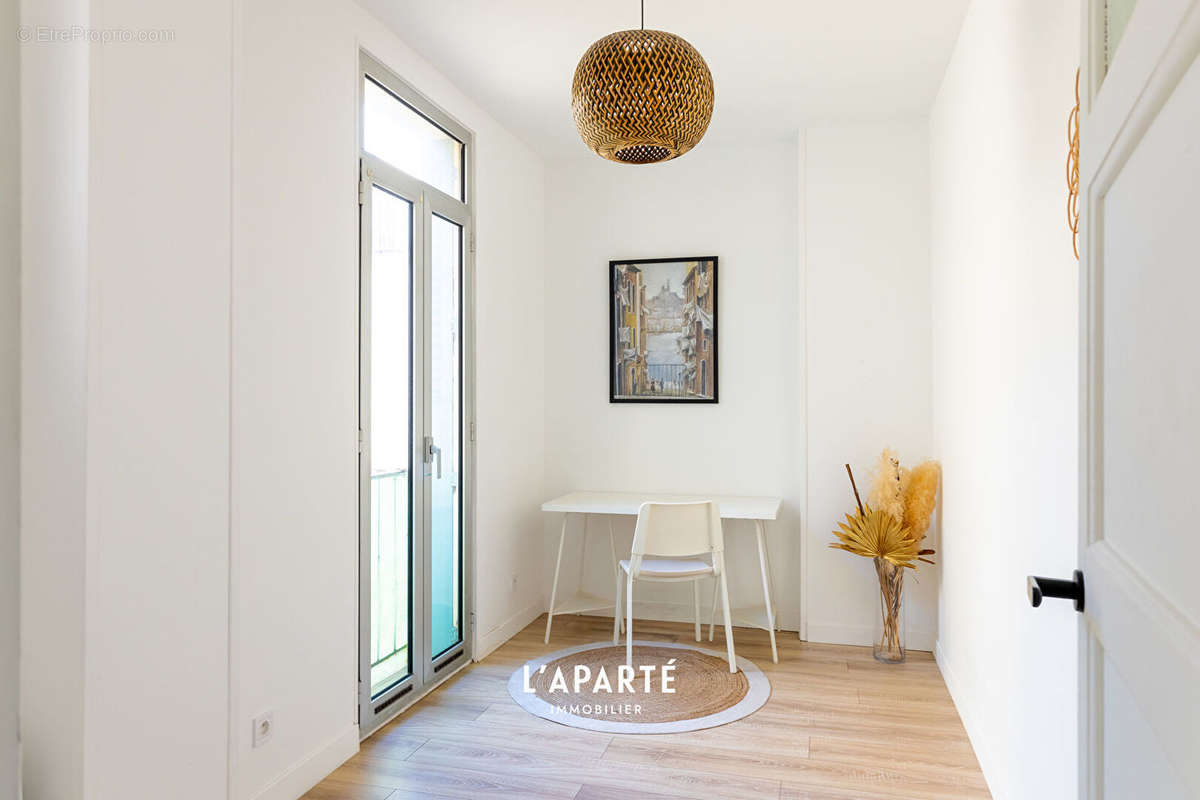 Appartement à MARSEILLE-6E