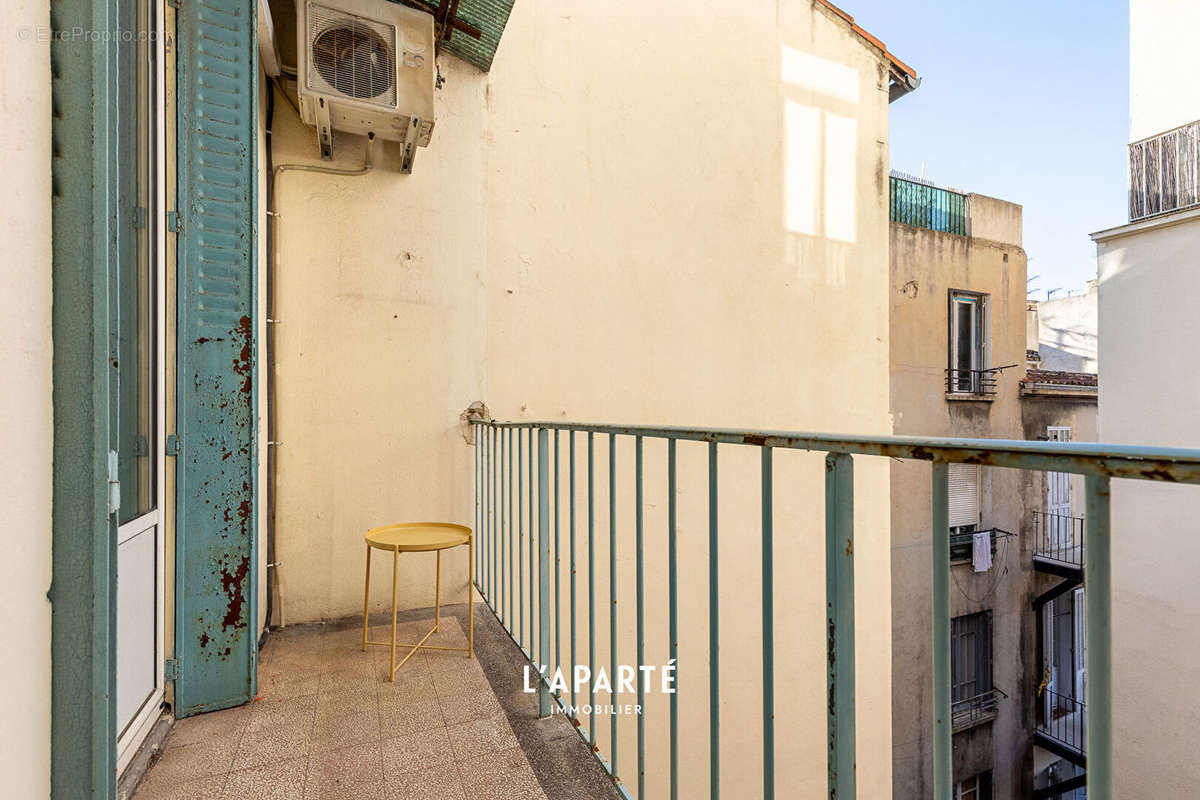 Appartement à MARSEILLE-6E