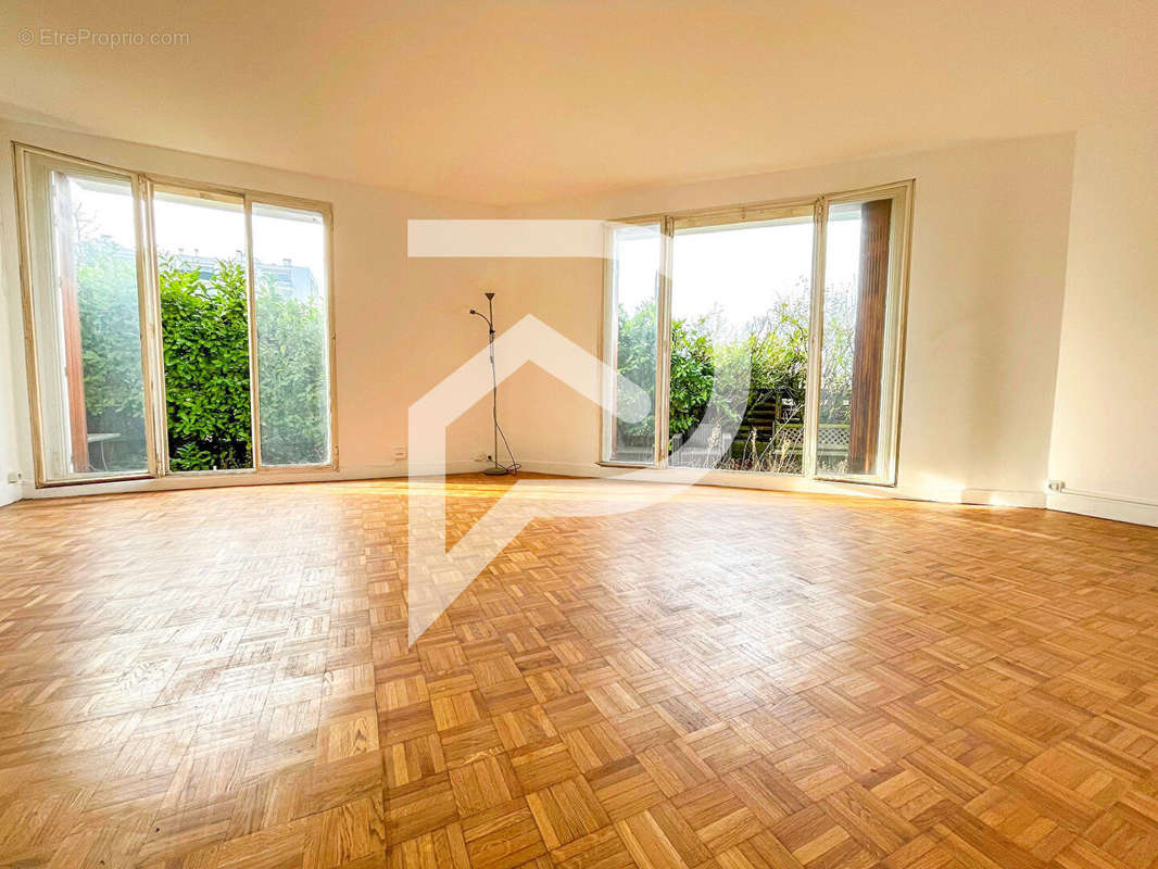 Appartement à SAINT-CLOUD