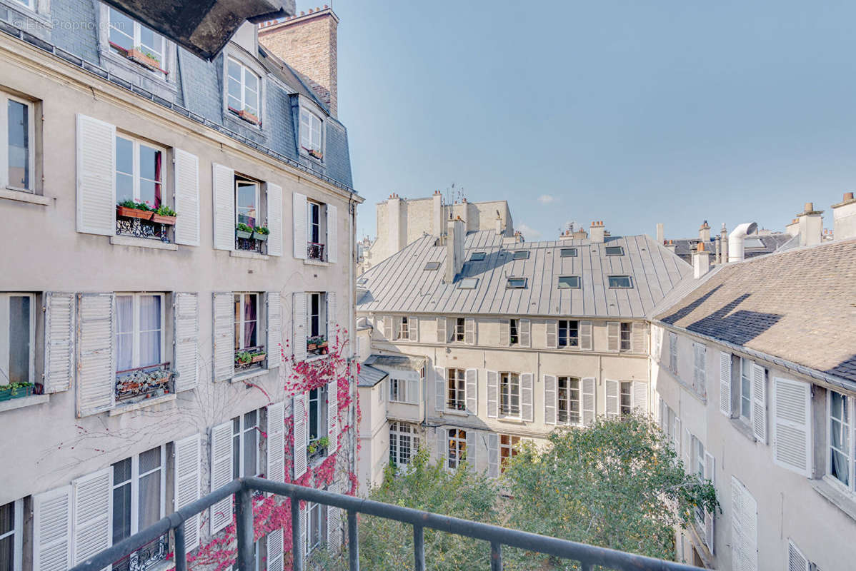 Appartement à PARIS-3E