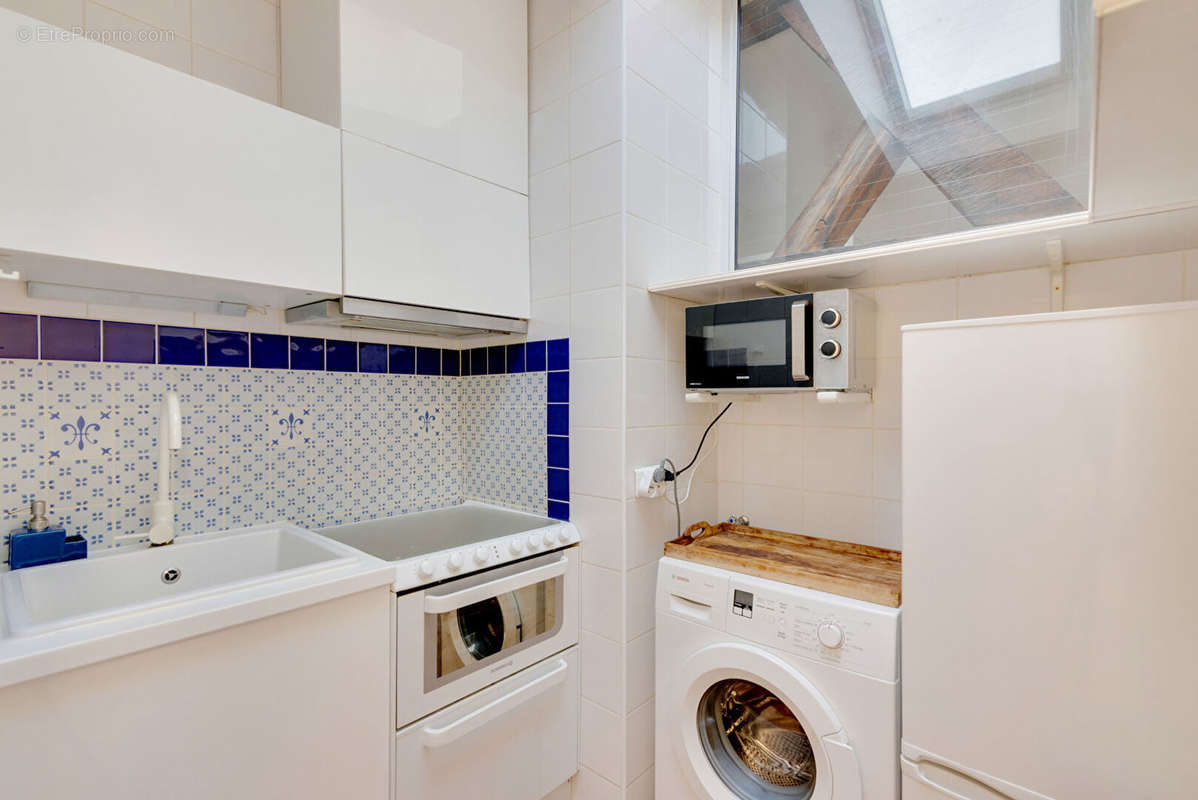 Appartement à PARIS-3E