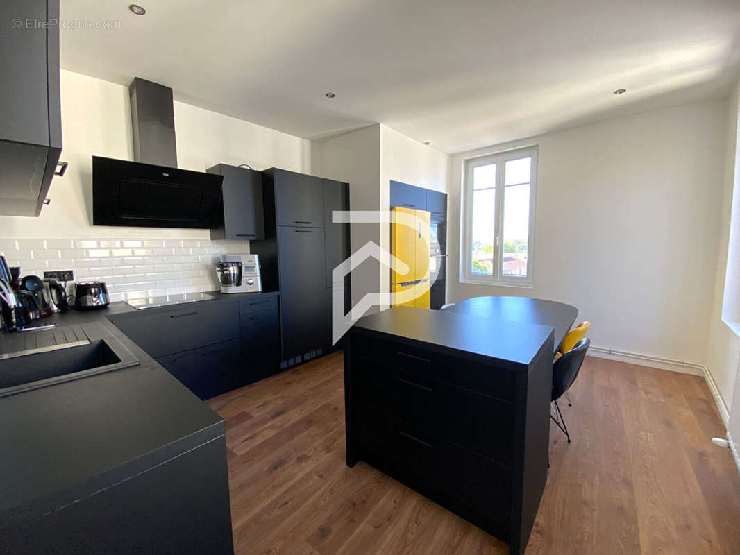 Appartement à CHARLEVILLE-MEZIERES