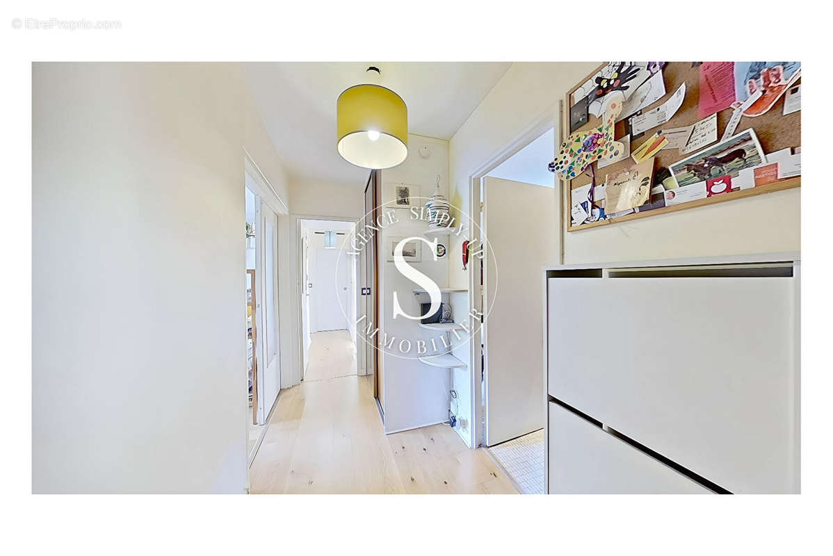 Appartement à PARIS-18E