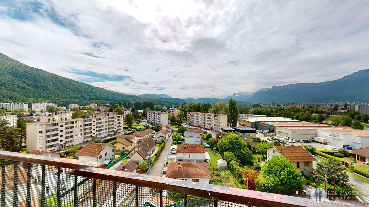 Appartement à SAINT-MARTIN-D&#039;HERES