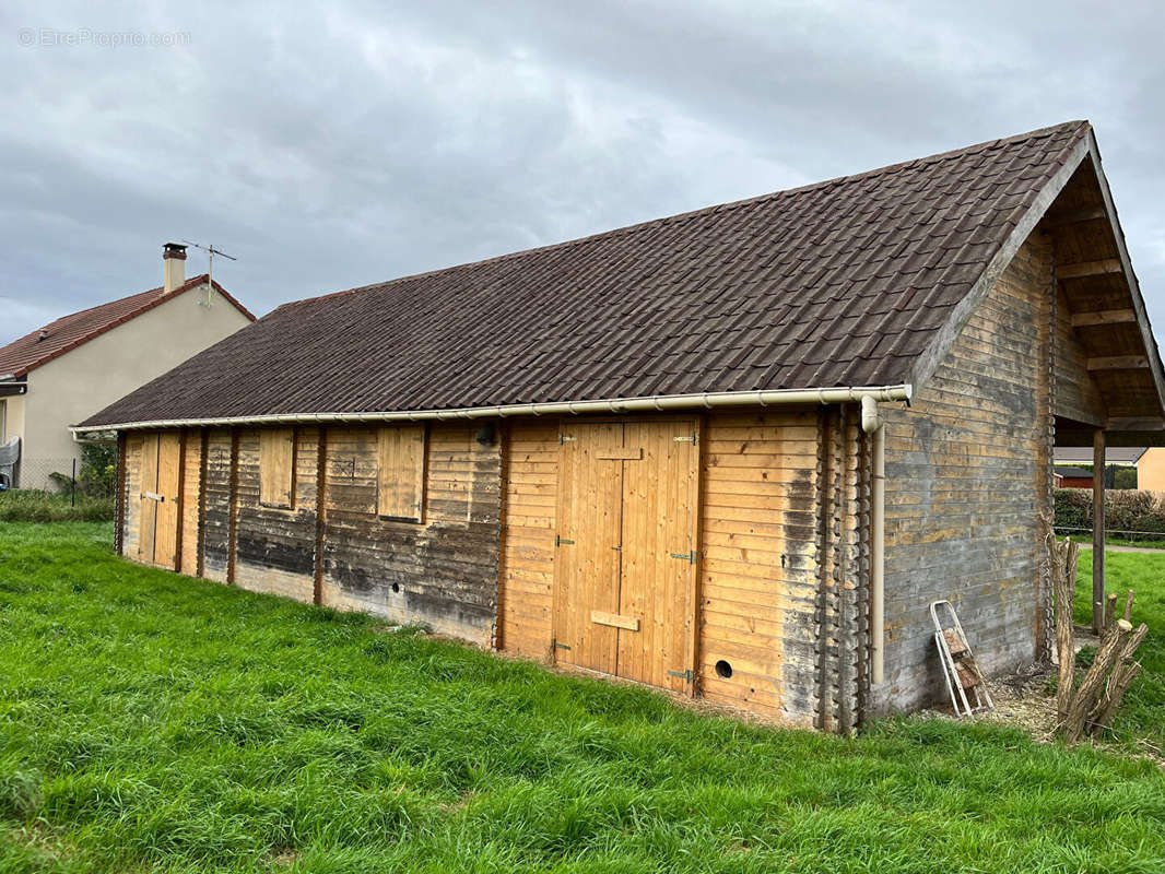 Maison à MARCILLY-LE-HAYER