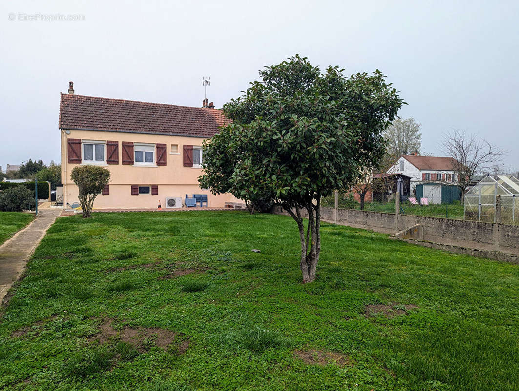 Maison à MAGNY-COURS