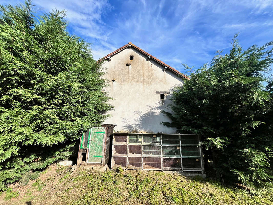 Maison à SAINT-ELOY-LES-MINES