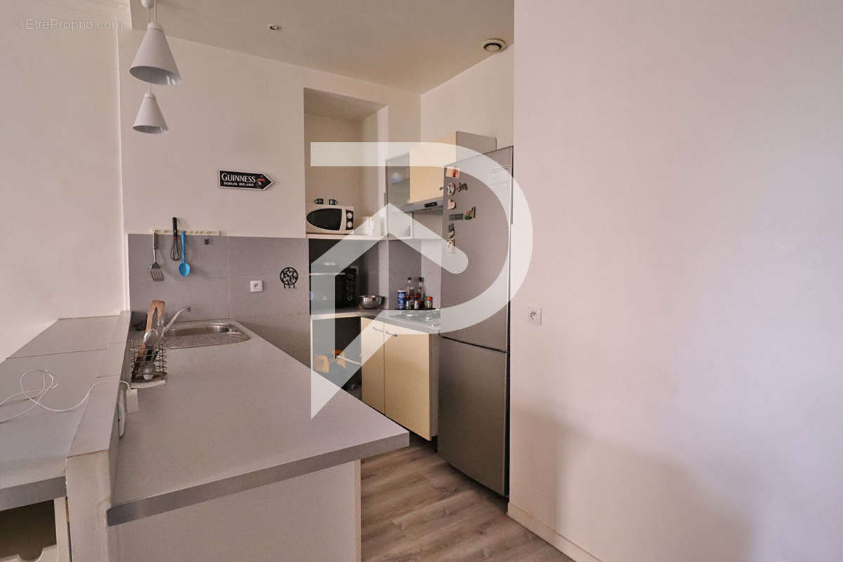 Appartement à MARSEILLE-2E