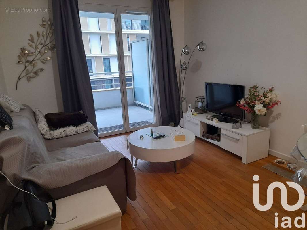 Photo 2 - Appartement à BUSSY-SAINT-GEORGES