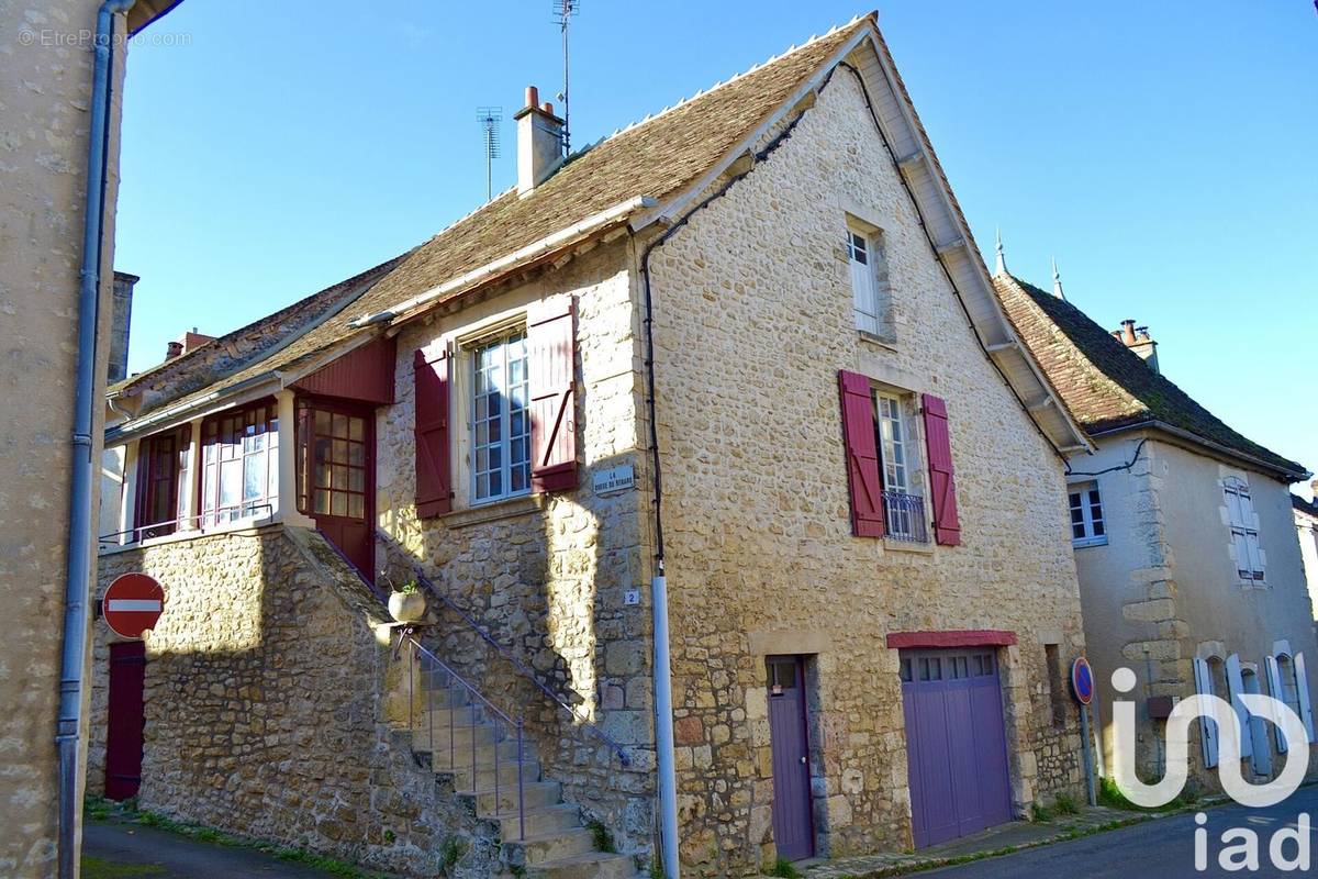 Photo 1 - Maison à ANGLES-SUR-L&#039;ANGLIN